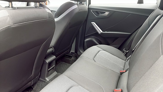 Audi Q2 11 of 12
