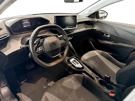Peugeot 208 4 of 15