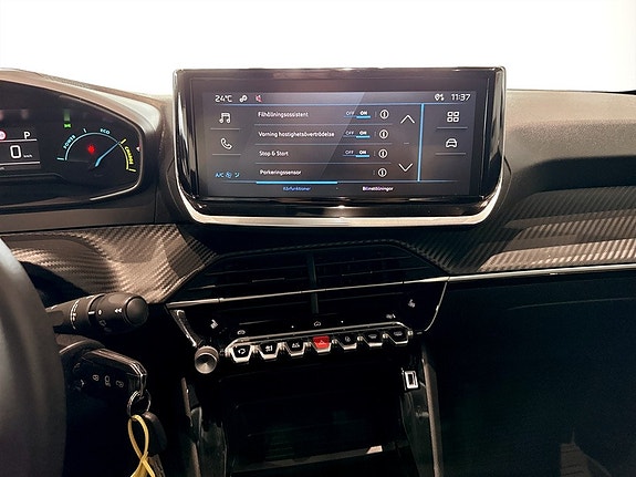 Peugeot 208 9 of 15