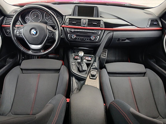 BMW 328i 17 of 24