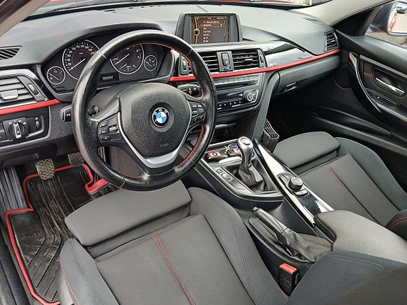 BMW 328i 11 of 24