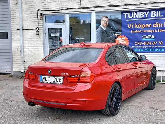 BMW 328i 7 of 24