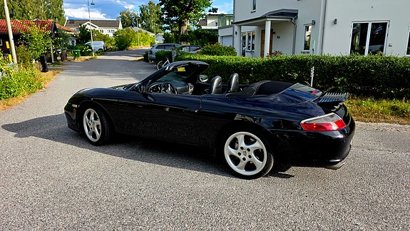 Porsche 911 Carrera 3 of 3