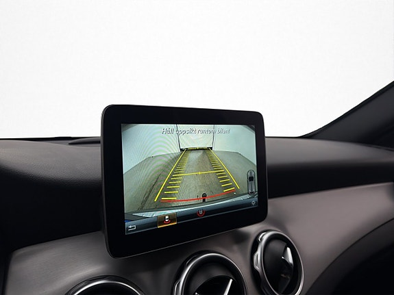 Mercedes-Benz GLA220 d 20 of 30