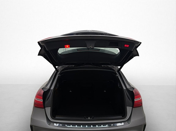Mercedes-Benz GLA220 d 30 of 30