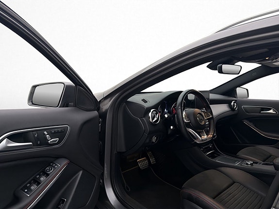 Mercedes-Benz GLA220 d 11 of 30