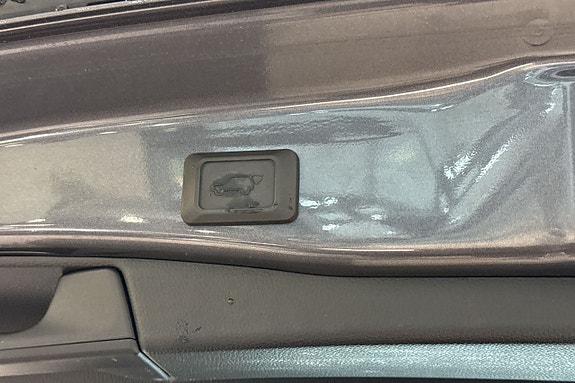 Toyota RAV4 21 of 25