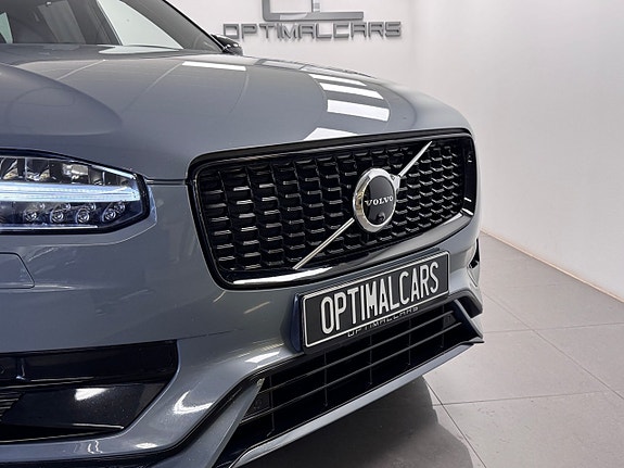 Volvo XC90 3 of 25