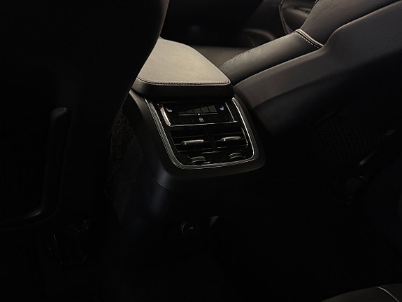 Volvo XC90 15 of 25