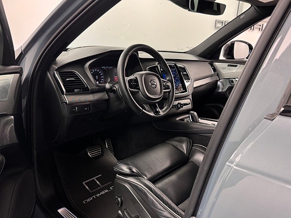 Volvo XC90 6 of 25