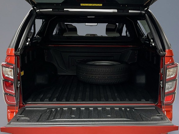 Isuzu D-max 8 of 13