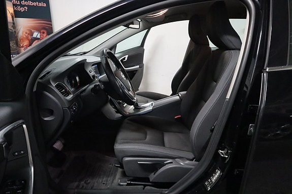 Volvo V60 10 of 16