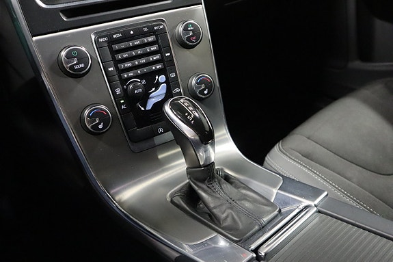 Volvo V60 9 of 16