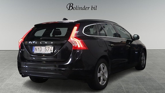 Volvo V60 6 of 16