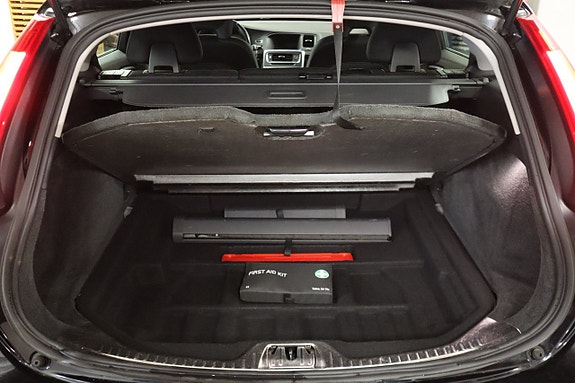 Volvo V60 14 of 16