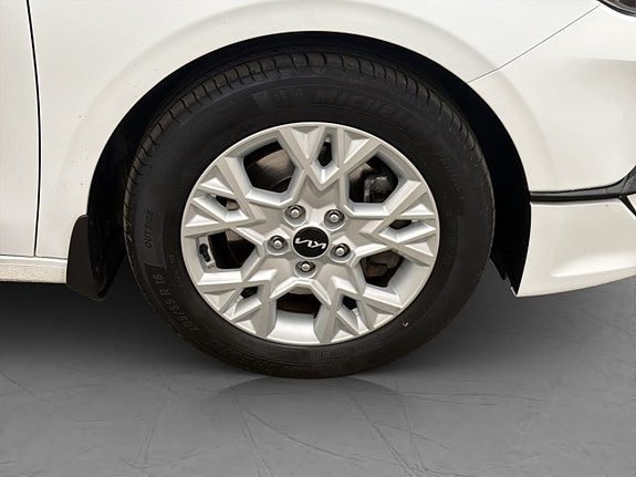 Kia Ceed 29 of 29