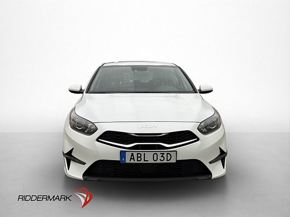 Kia Ceed 2 of 29