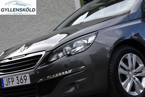Peugeot 308 SW 7 of 15