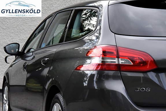 Peugeot 308 SW 8 of 15