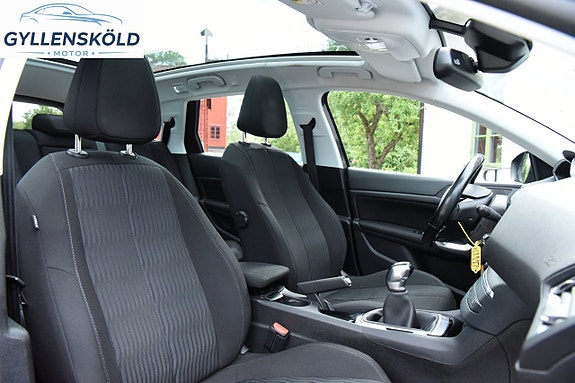 Peugeot 308 SW 10 of 15