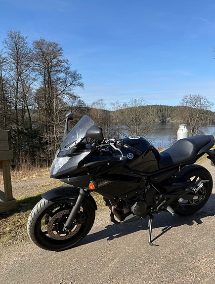 Yamaha XJ6 Diversion 3 of 4