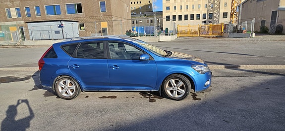 Kia Ceed 3 of 10