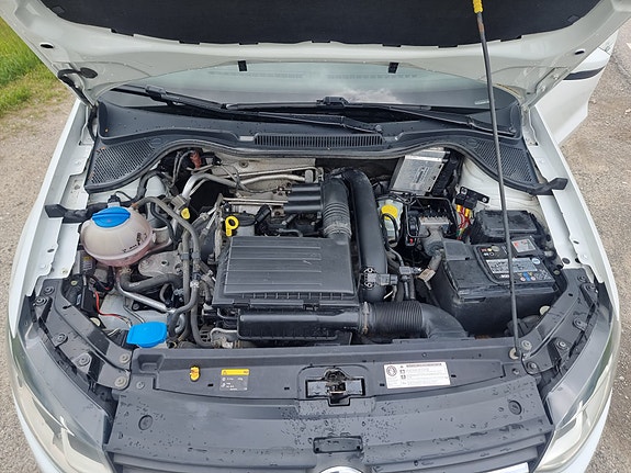 Volkswagen Polo 6 of 9