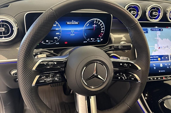 Mercedes-Benz GLC300 de 8 of 24