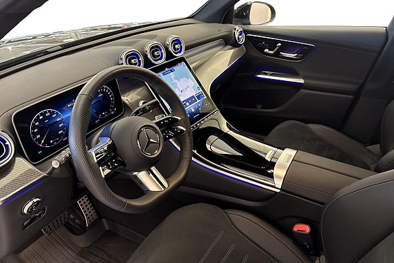 Mercedes-Benz GLC300 de 7 of 24