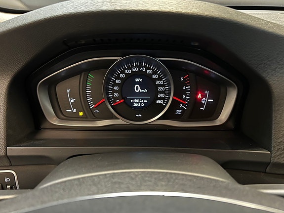 Volvo V60 16 of 21