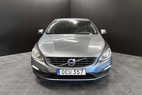 Volvo V60 4 of 21