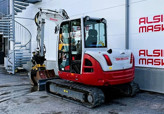 Takeuchi TB 370 3 of 5