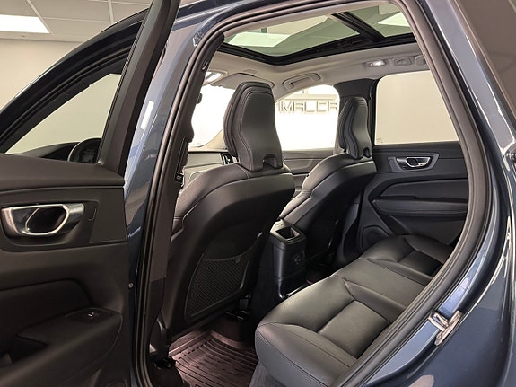 Volvo XC60 9 of 19