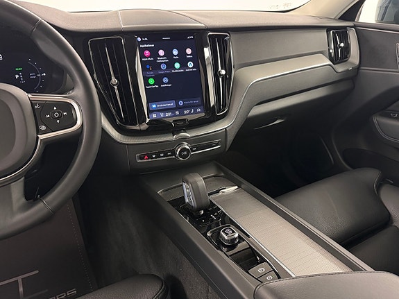 Volvo XC60 15 of 19