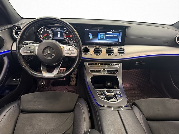 Mercedes-Benz E200 22 of 30