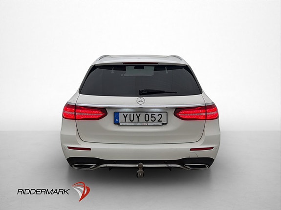 Mercedes-Benz E200 6 of 30