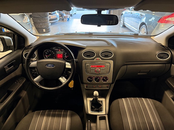 Ford Focus 16 of 20