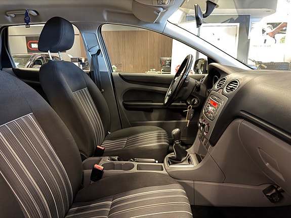 Ford Focus 17 of 20