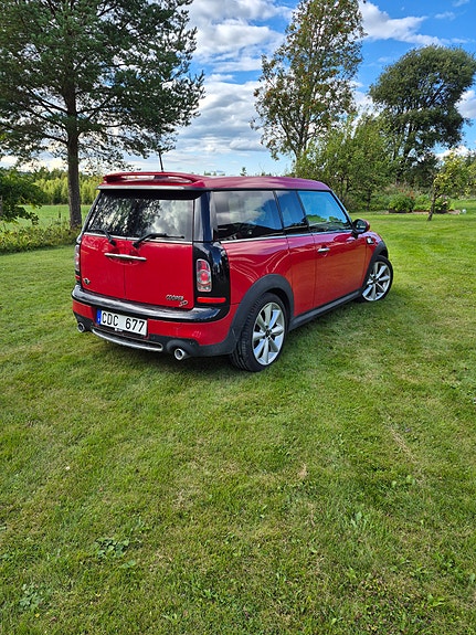 MINI Cooper SD 2 of 4