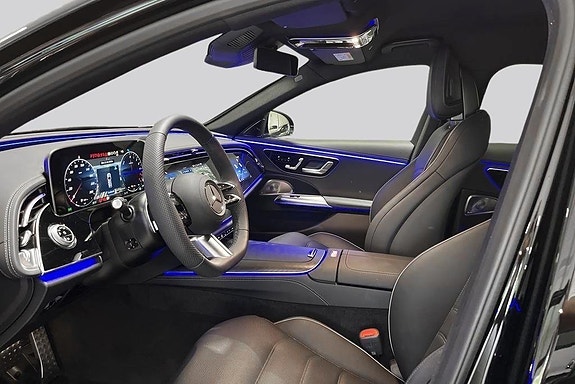 Mercedes-Benz E300 de 8 of 14