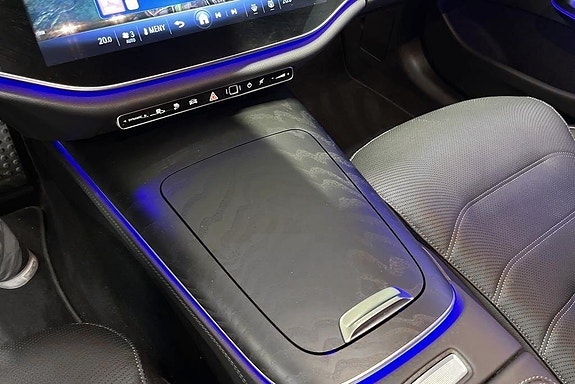 Mercedes-Benz E300 de 12 of 14