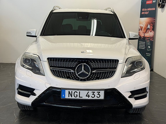 Mercedes-Benz GLK220 2 of 30