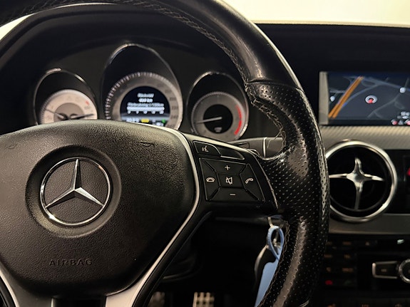 Mercedes-Benz GLK220 23 of 30