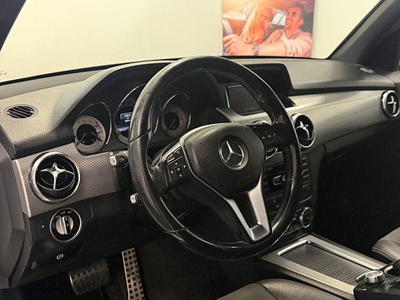 Mercedes-Benz GLK220 10 of 30