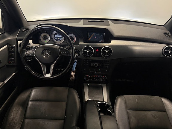 Mercedes-Benz GLK220 17 of 30