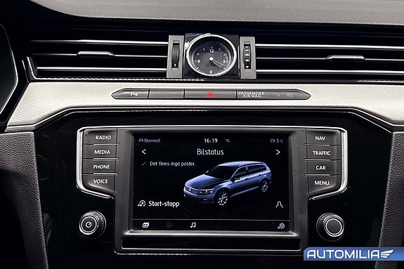 Volkswagen Passat Alltrack 12 of 19