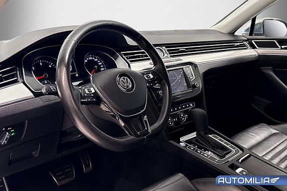 Volkswagen Passat Alltrack 6 of 19
