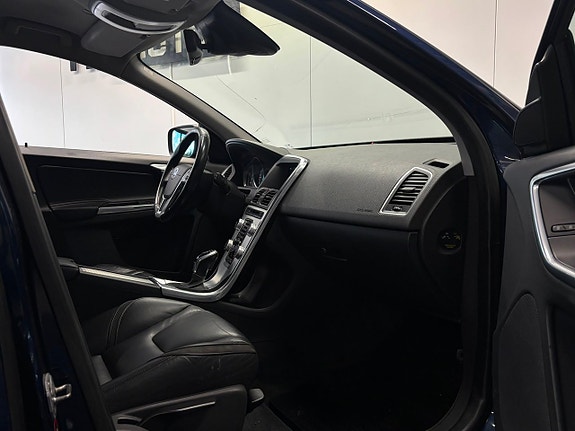 Volvo XC60 23 of 25