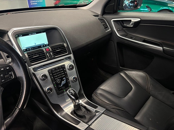 Volvo XC60 18 of 25