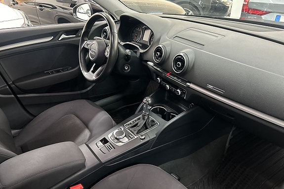 Audi A3 10 of 22